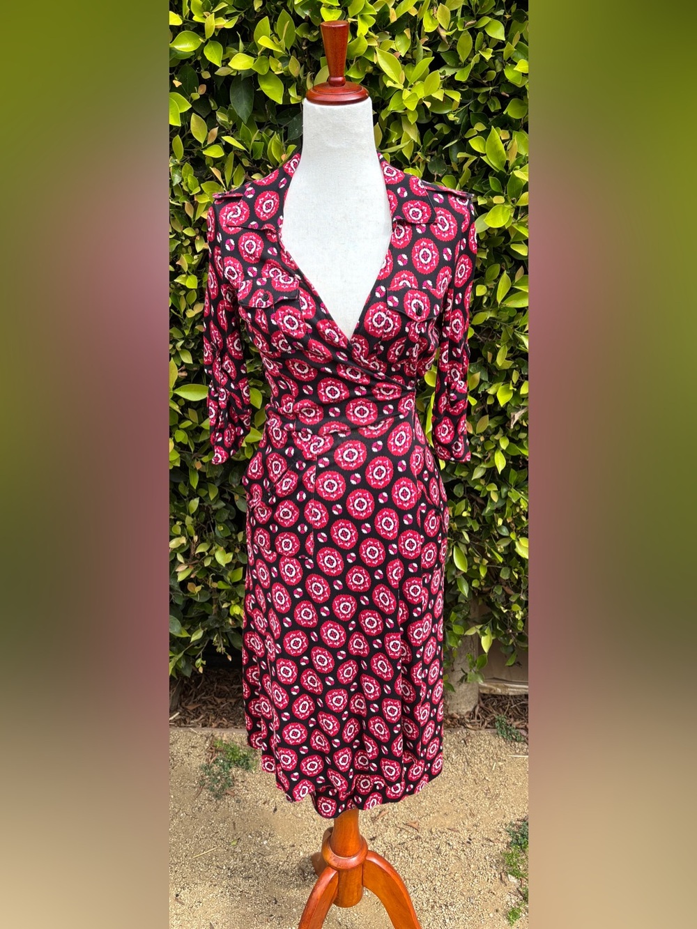 Diane von Furstenberg Red/ black wrap dress
